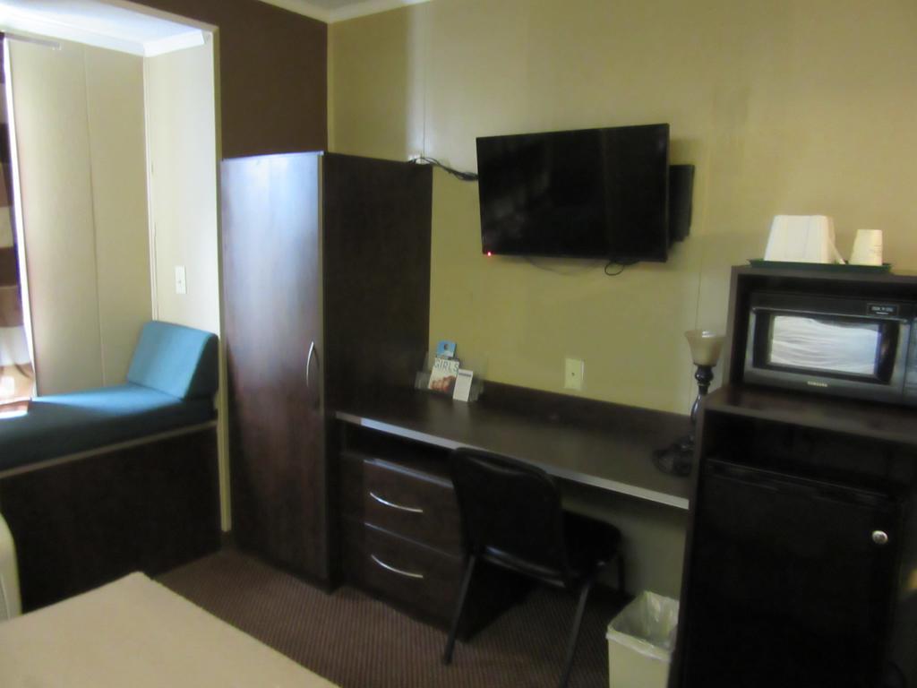 Microtel Inn & Suites By Wyndham Columbia Fort Jackson N Екстер'єр фото